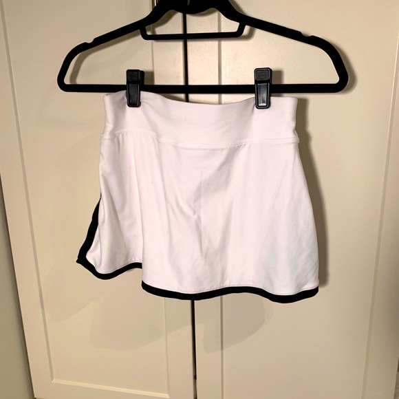 Nike tennis skirt - Picture 3 of 3